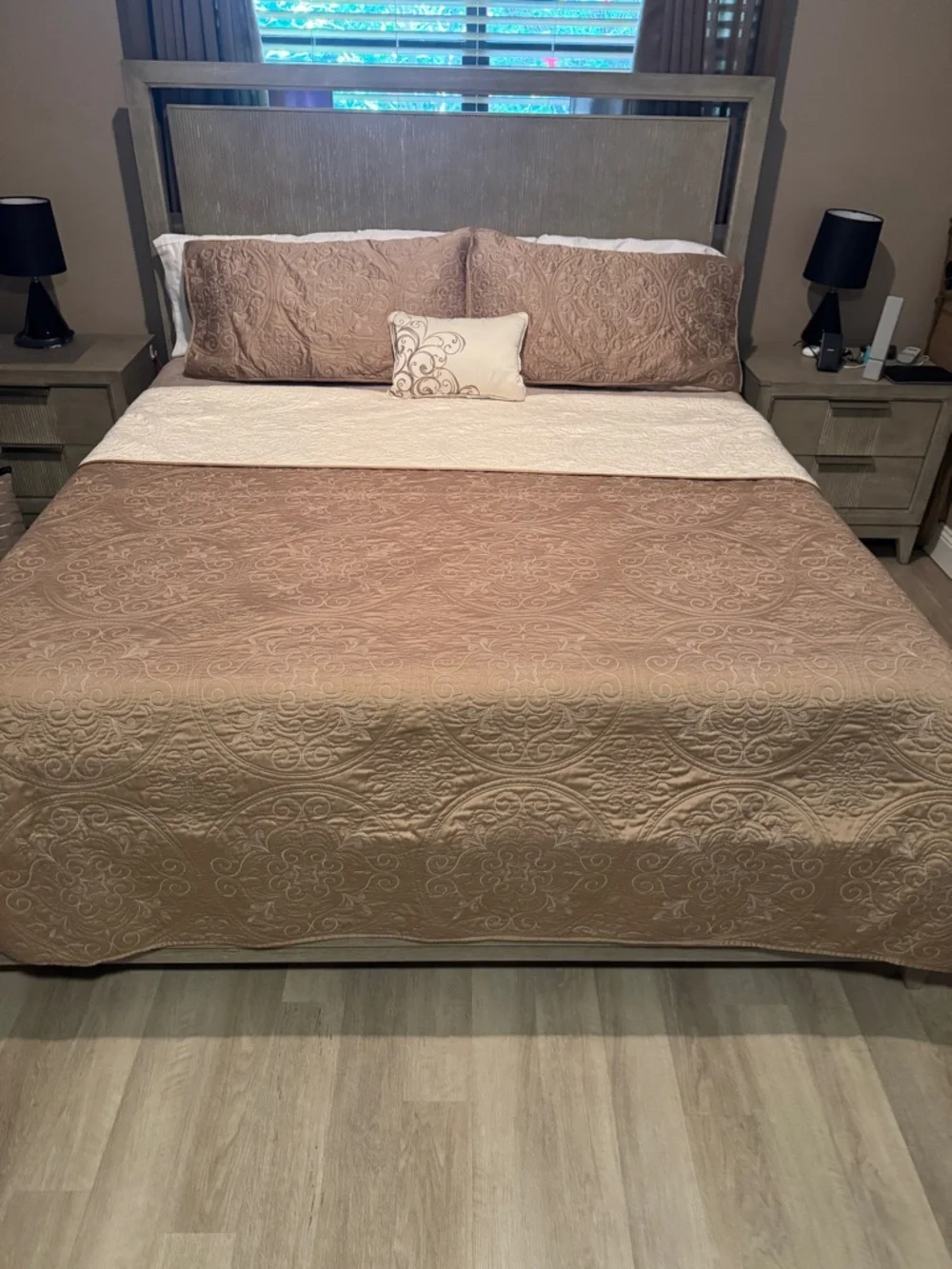 King Neutral Tan Quilted Bedding Set with Decorative Pillow & 2 Shams Reversible